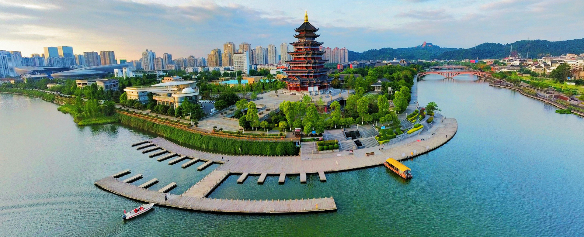 興企愛(ài)崗、志美行厲、建功立業(yè)
